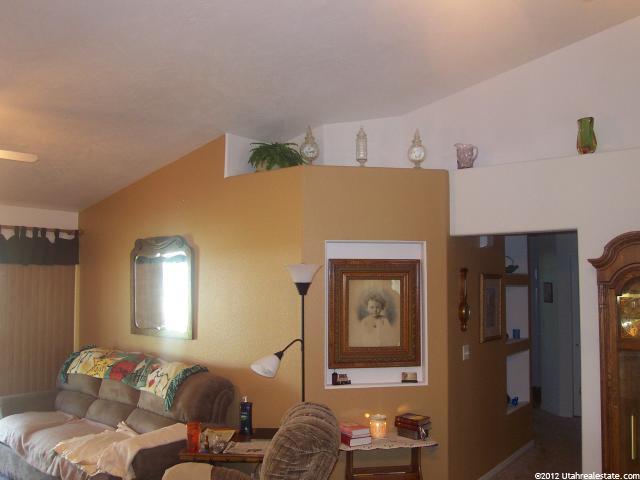 5164 S 4000 W, Roy, UT 84067 — photo 8