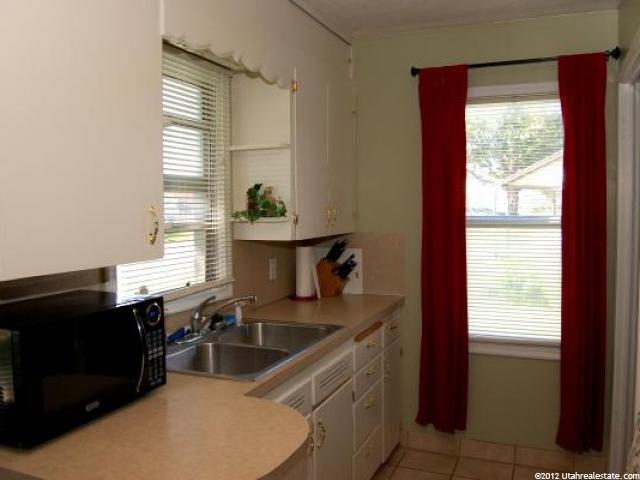 3933 S 2075 W, Roy, UT 84067 — photo 3