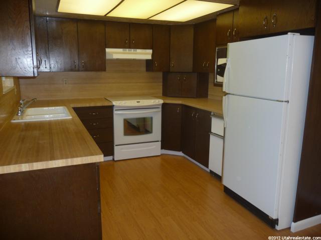 831 E 700 N, Layton, UT 84041 — photo 4