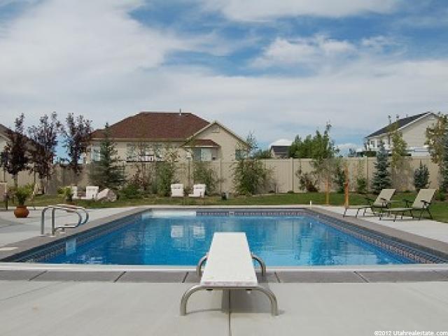 321 E 1925 S, Clearfield, UT 84015 — photo 3