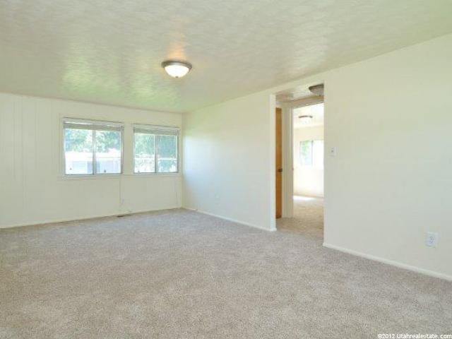 2058 W 4400 S, Roy, UT 84067 — photo 5