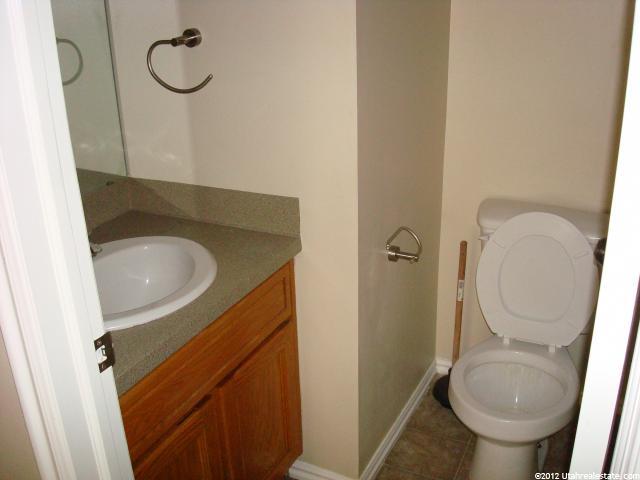 2111 S Jenny Ln, Clearfield, UT 84015 — photo 8