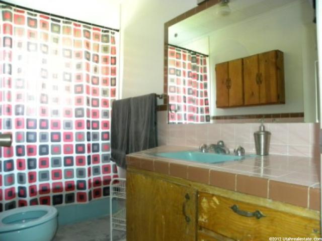 390 E 300 S, Logan, UT 84321 — photo 11