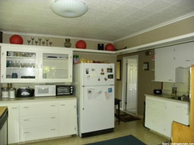 390 E 300 S, Logan, UT 84321 — photo 7