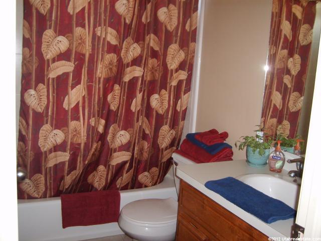 3355 N 2575 W, Farr West, UT 84404 — photo 10