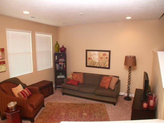 74 E Calbourne Ln, Sandy, UT 84070 — photo 3
