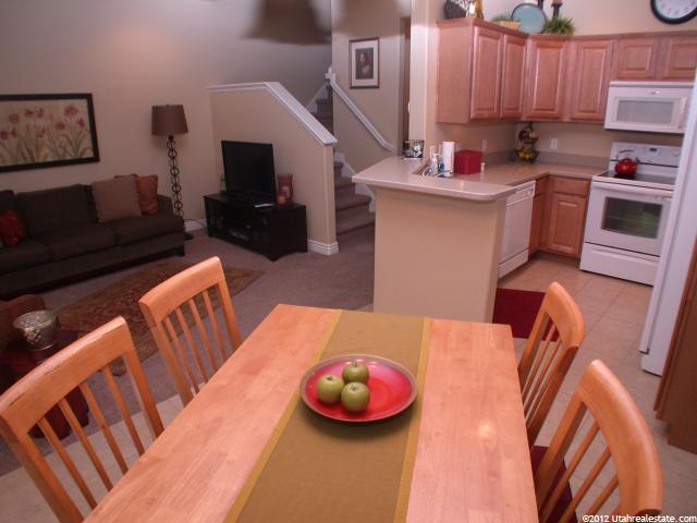 74 E Calbourne Ln, Sandy, UT 84070 — photo 6