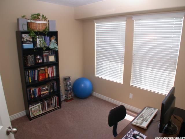 74 E Calbourne Ln, Sandy, UT 84070 — photo 10