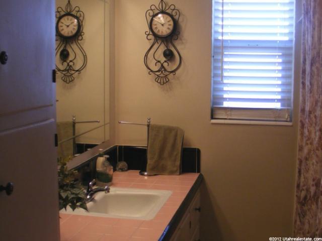 1030 E Cross, Ogden, UT 84404 — photo 11