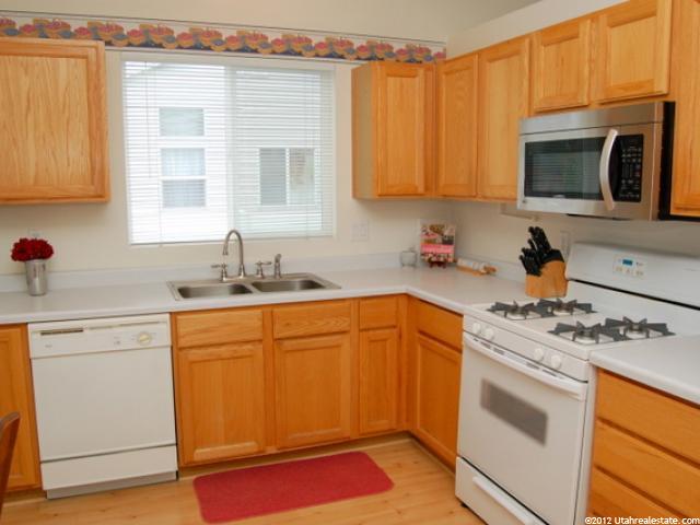 231 E 1325 N, Layton, UT 84041 — photo 3