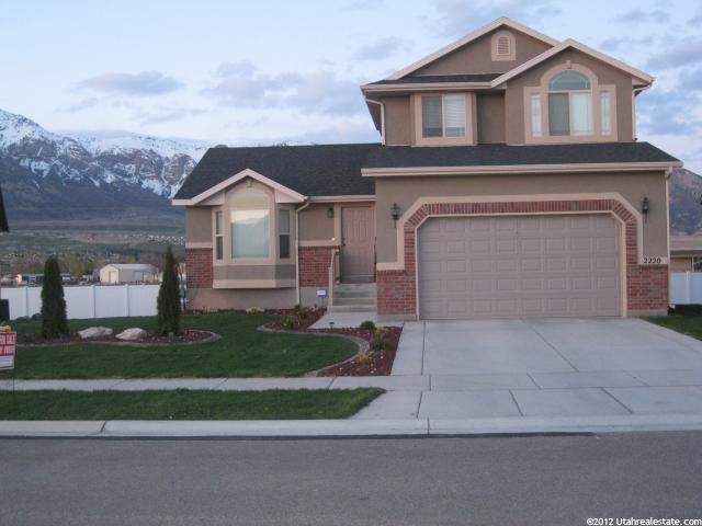 2220 N Pebble Brook Dr, Pleasant View, UT 84414 — photo 2