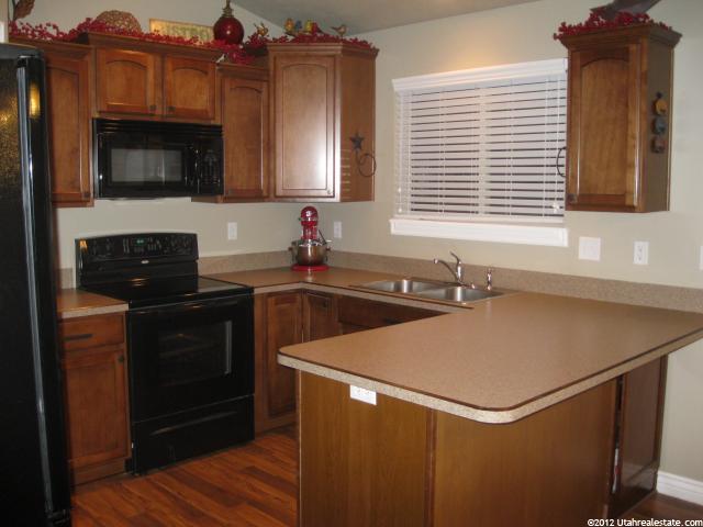 2220 N Pebble Brook Dr, Pleasant View, UT 84414 — photo 7