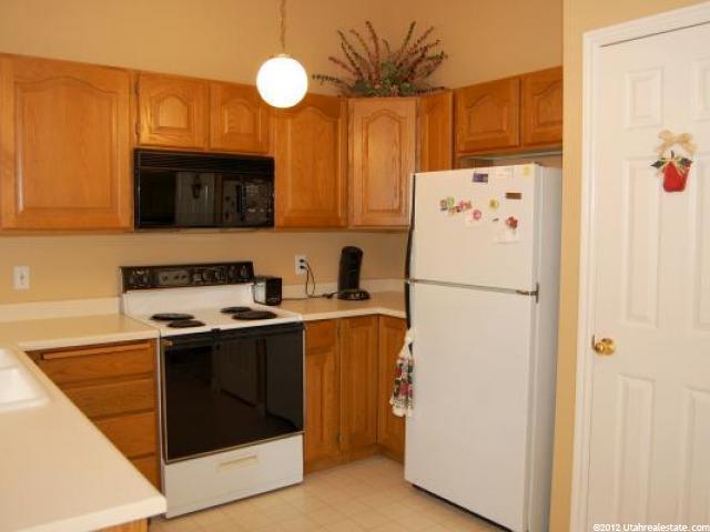5528 S 4225 W, Roy, UT 84067 — photo 3