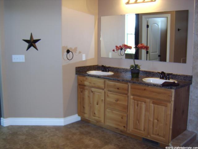 4998 W 4000 S, West Haven, UT 84401 — photo 7