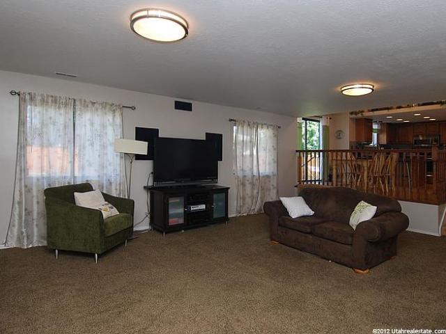 4932 S 2925 W, Roy, UT 84067 — photo 12
