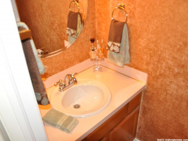 5670 S 1425 E #4E, South Ogden, UT 84403 — photo 8