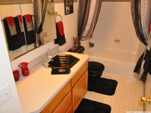 5670 S 1425 E #4E, South Ogden, UT 84403 — photo 9