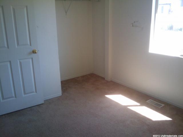1376 N 2400 W, Clinton, UT 84015 — photo 4