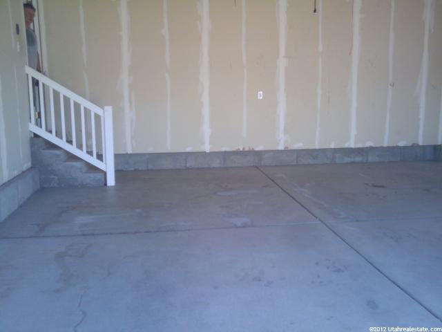1376 N 2400 W, Clinton, UT 84015 — photo 7