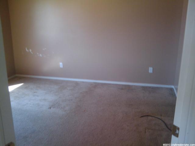 1376 N 2400 W, Clinton, UT 84015 — photo 9