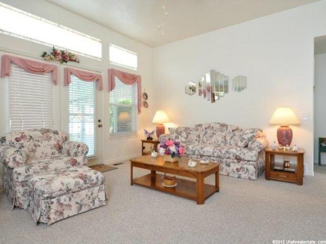 674 W 2275 N, Layton, UT 84041 — photo 8