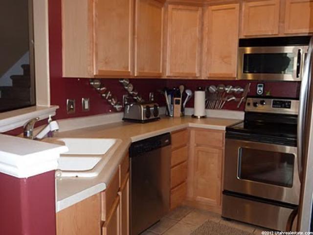 169 E Mountain Peak Dr, Draper, UT 84020 — photo 2