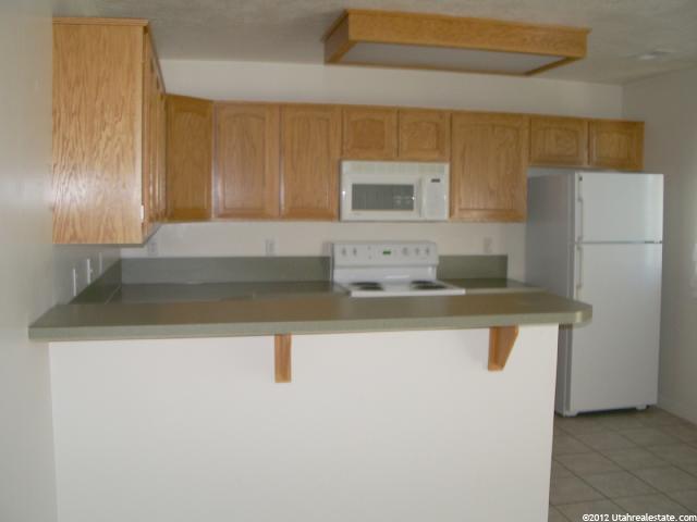 830 S 550 E #3-B, Clearfield, UT 84015 — photo 3