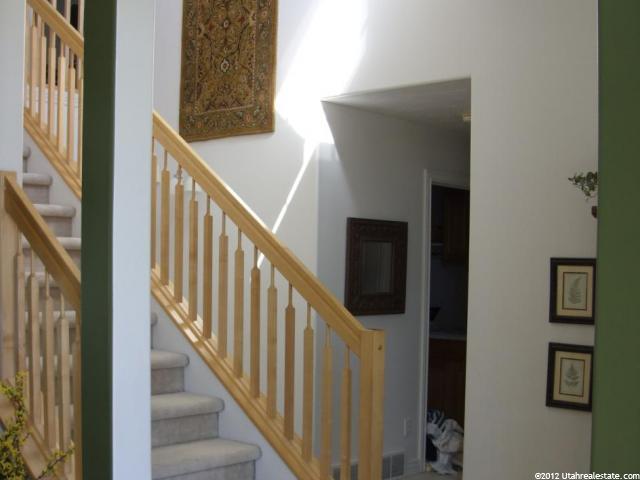 586 W 1300 N, West Bountiful, UT 84087 — photo 4