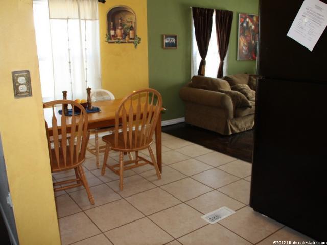 165 N Lake View Dr E, Clearfield, UT 84015 — photo 4