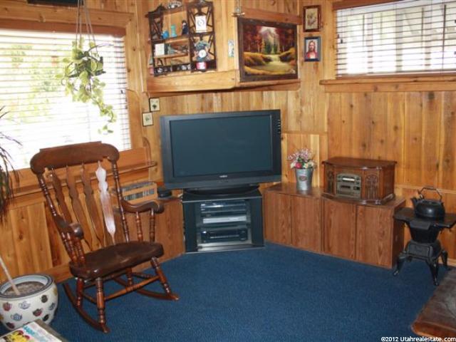 636 E 16th St, Ogden, UT 84404 — photo 2