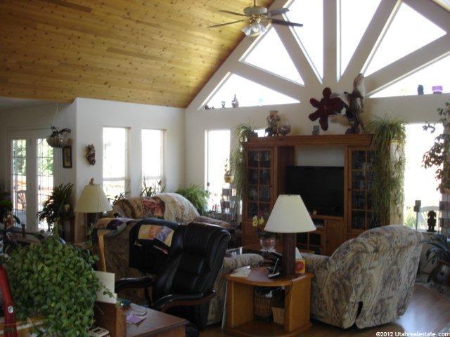 4452 W 950 N, West Warren, UT 84404 — photo 8