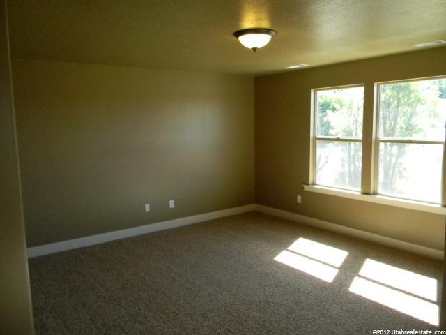 186 E 1600 S, Farmington, UT 84025 — photo 11