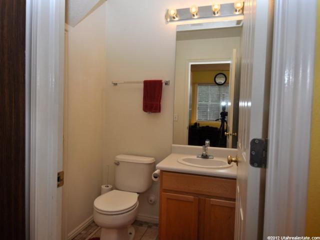 204 E Rockey Park Ln S, Draper, UT 84020 — photo 6