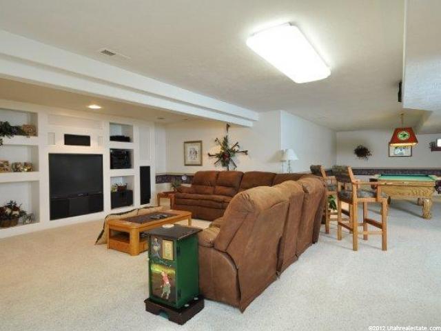 2048 E 200 S, Layton, UT 84040 — photo 8