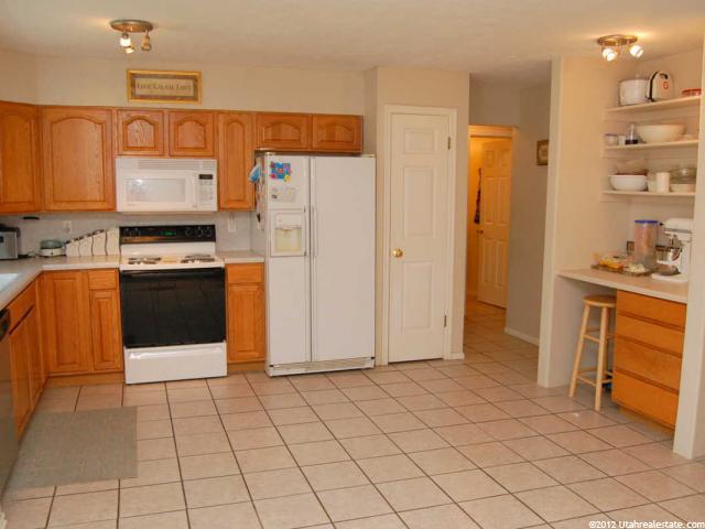 1058 N 1150 E, Layton, UT 84040 — photo 2