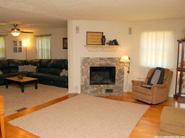 1058 N 1150 E, Layton, UT 84040 — photo 4