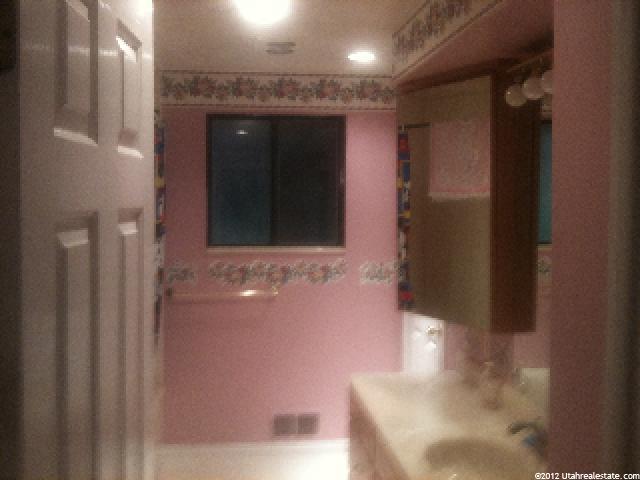 124 E 750 N, Bountiful, UT 84010 — photo 3