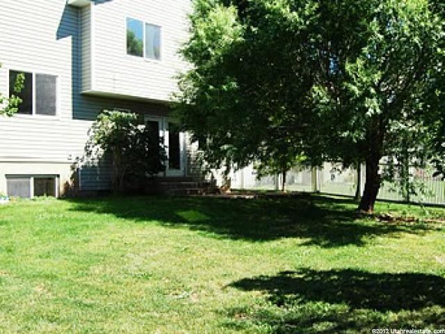 2041 N 750 W, Clinton, UT 84015 — photo 3