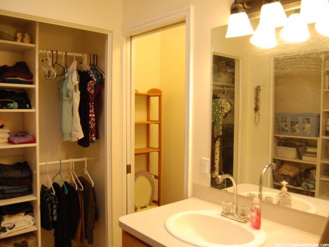 238 W 1350 N, Centerville, UT 84014 — photo 8