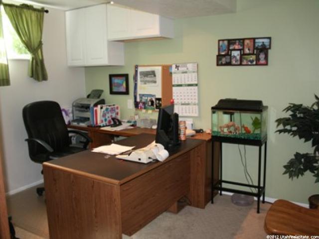 5267 S 935 E, Murray, UT 84117 — photo 8