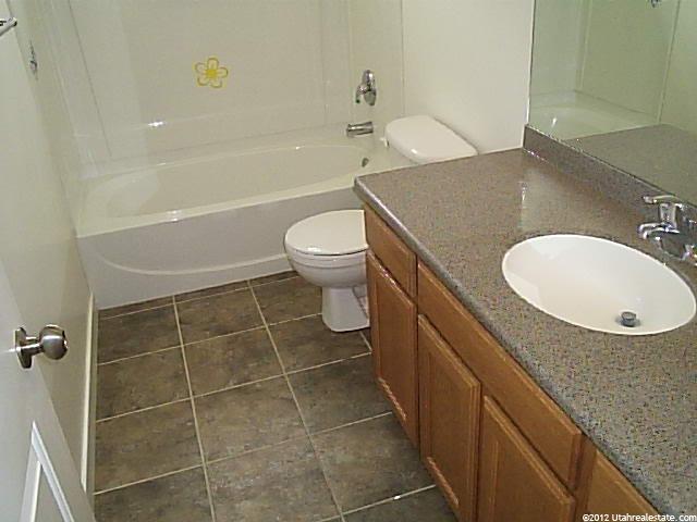 2589 W 2375 N, Clinton, UT 84015 — photo 6