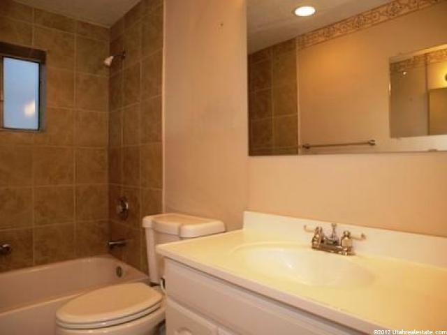 8847 S 40 E, Sandy, UT 84070 — photo 12