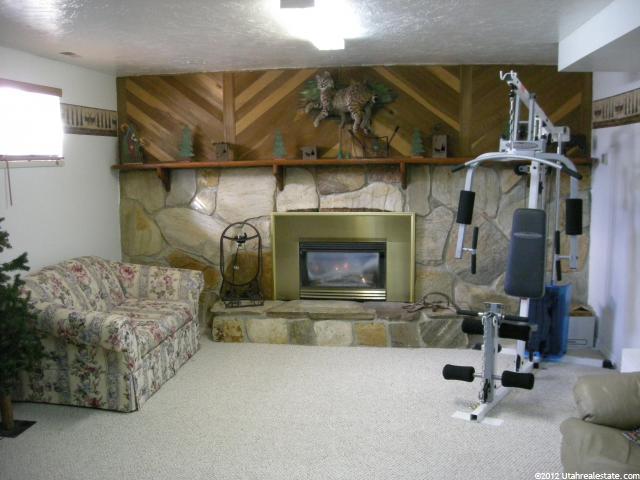 73 S 300 E, Moroni, UT 84646 — photo 10