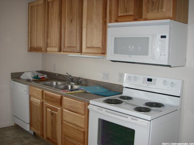 68 N 200 W, Bountiful, UT 84010 — photo 4