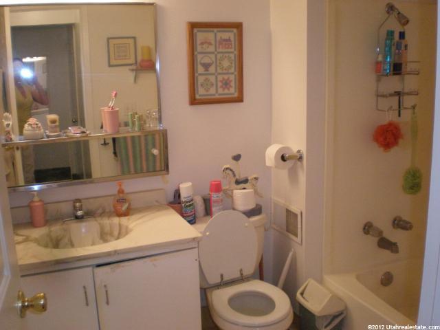 88 W 50 S #B-9, Centerville, UT 84014 — photo 6