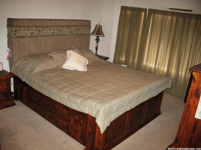 1538 N 2400 W, Clinton, UT 84015 — photo 8