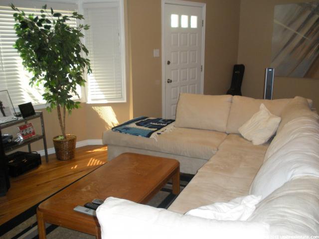 135 E North Lakeview Dr N, Clearfield, UT 84015 — photo 8