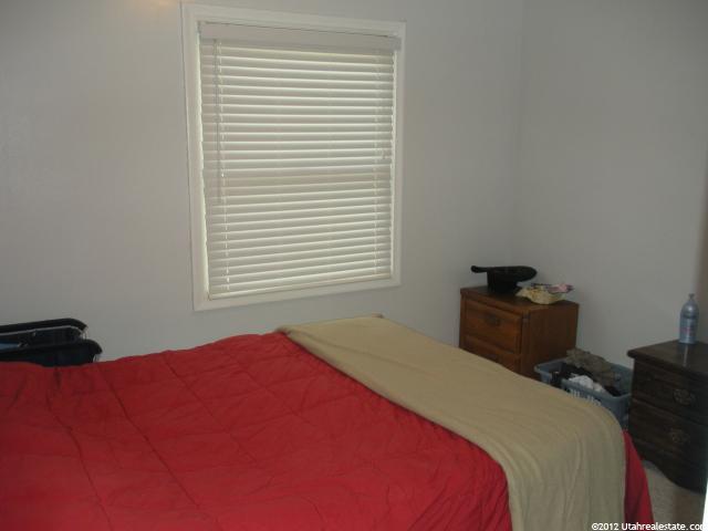 135 E North Lakeview Dr N, Clearfield, UT 84015 — photo 10