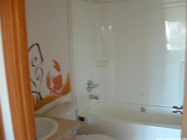 280 W 2000 S, Vernal, UT 84078 — photo 2