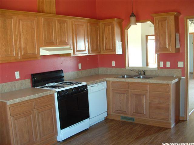 280 W 2000 S, Vernal, UT 84078 — photo 9